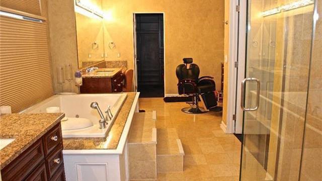 la-fi-hotprop-kyrie-irving-house-20141010-phot-012 | Basket Infos