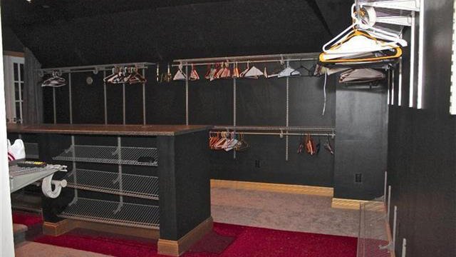 la-fi-hotprop-kyrie-irving-house-20141010-phot-014 | Basket Infos