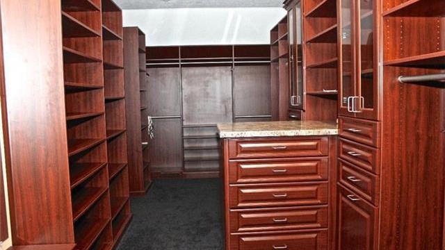 la-fi-hotprop-kyrie-irving-house-20141010-phot-016 | Basket Infos