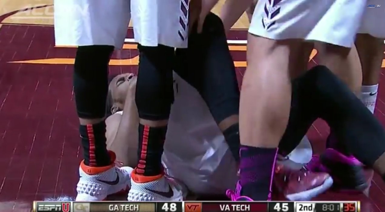 [NCAA] In Your Face: le poster version coup de genou dans les dents