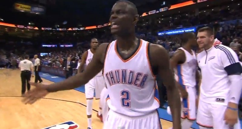 Le buzzer-beater de la mi-temps pour Anthony Morrow