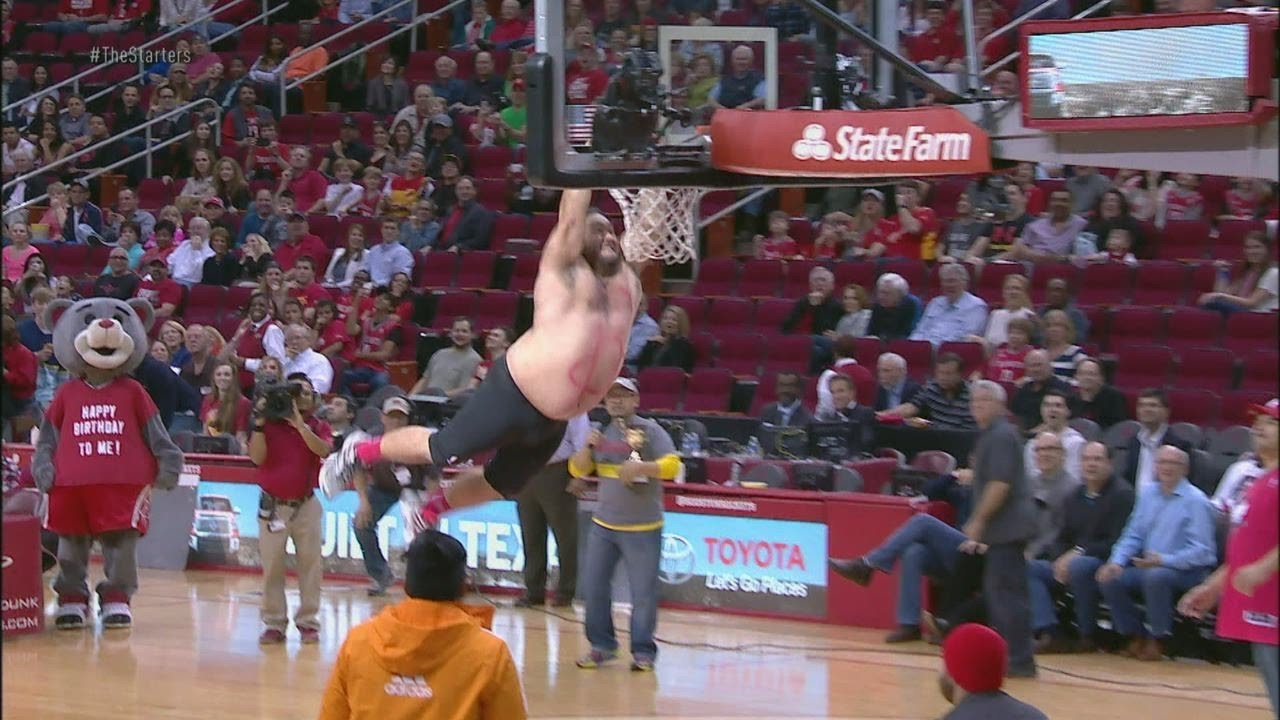 Le dernier bêtisier des Starters: layup airball, dunk raté et une histoire de serviette