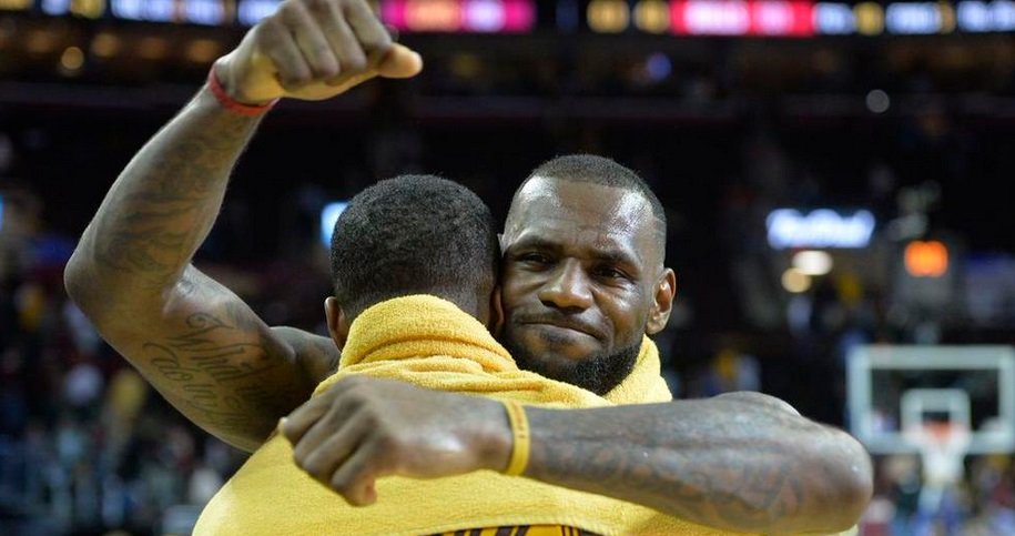 LeBron James : « Tristan Thompson est incroyable »