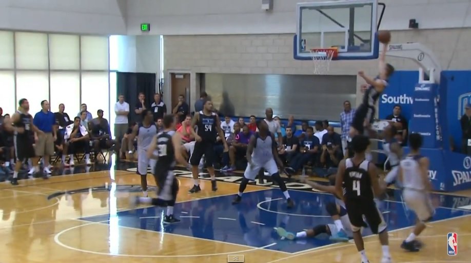 Summer League: le alley-oop Elfrid Payton – Mario Hezonja
