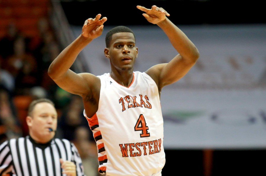 Les Spurs signent Julian Washburn