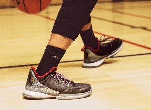 adidas-d-lillard-1-away-blazers-02 | Basket Infos