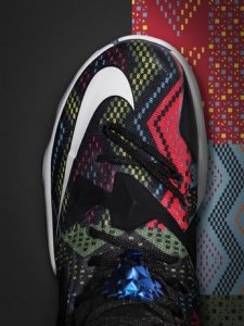 SP16_BHM_BB_LEBRON_toe_det_51726 | Basket Infos