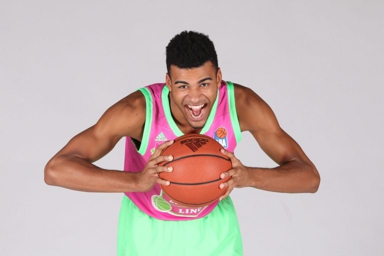 Les Français Timothé Luwawu et Alpha Kaba se présentent à la draft