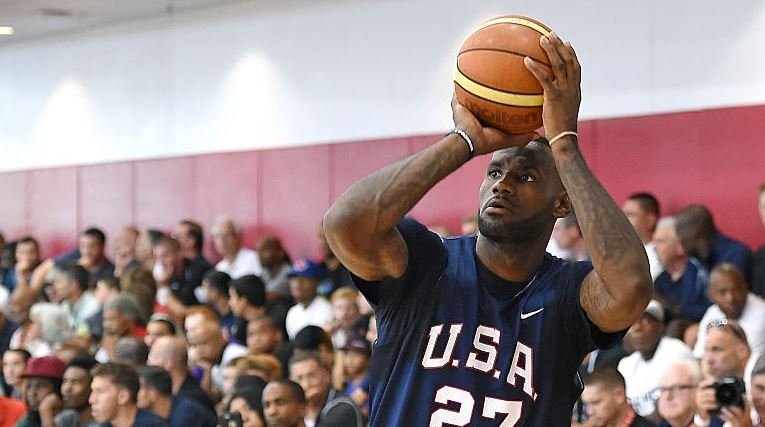Jeux olympiques : LeBron James dément les rumeurs