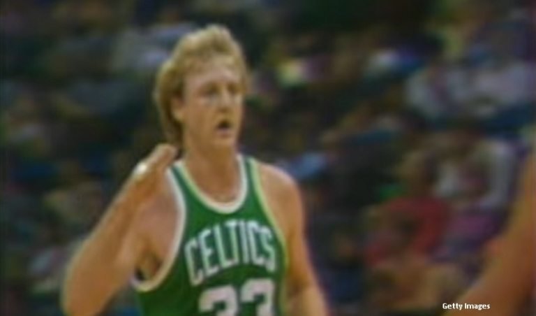 Il y a 37 ans Larry Bird compilait 47 points et 12 rebonds face aux Pistons