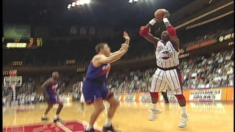 Hakeem Olajuwon&rsquo;s ULTIMATE « Dream Shake » Mix