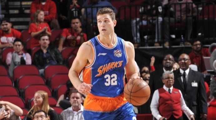Vainqueur du championnat grec, Jimmer Fredette va retourner en Chine
