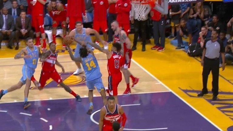 Vidéo : Brandon Ingram sauve les Lakers un peu par miracle pour envoyer le match en prolongation | Basket Infos