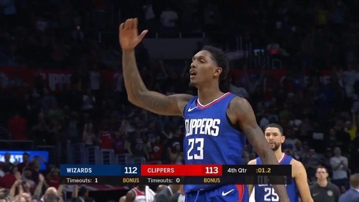 Vidéo : Lou Williams terrasse les Wizards