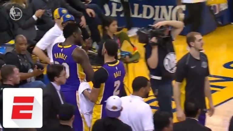Vidéo : Isaiah Thomas et Julius Randle s’embrouillent lors d’un temps mort | Basket Infos