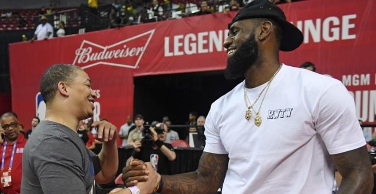 Les Lakers vont rencontrer Tyronn Lue et s&rsquo;entretenir avec Monty Williams
