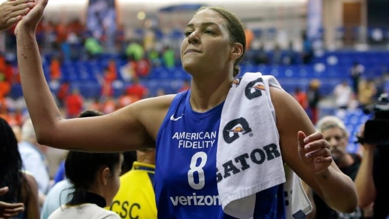 WNBA : Liz Cambage active le mode Wilt Chamberlain et établit un nouveau record de points