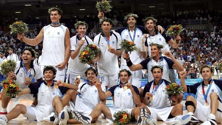 Il y a 18 ans l&rsquo;Argentine de Manu Ginobili était sur le toit du monde