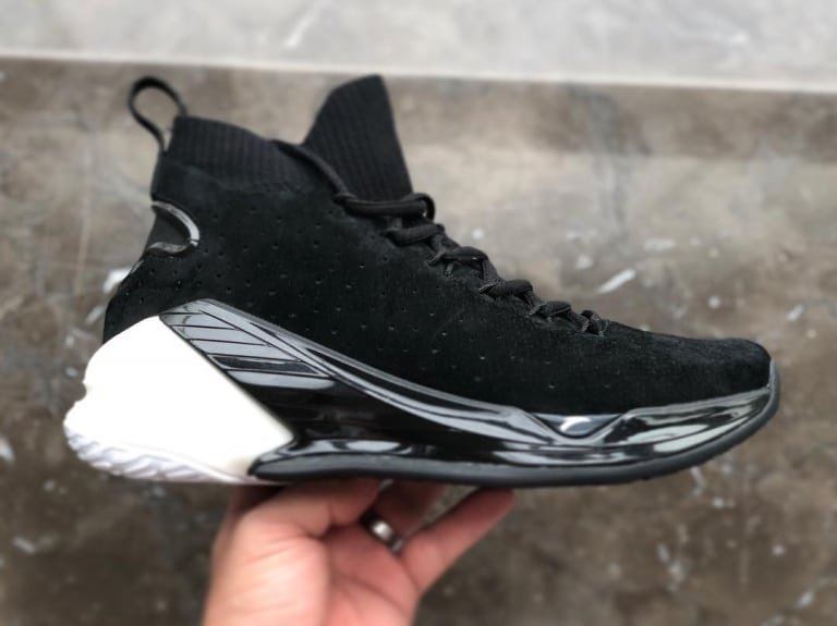 Kicks : Les premières images de Anta KT4 de Klay Thompson