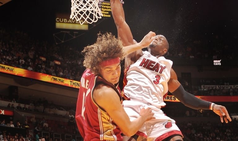 Dwyane Wade et Anderson Varejao | Basket Infos