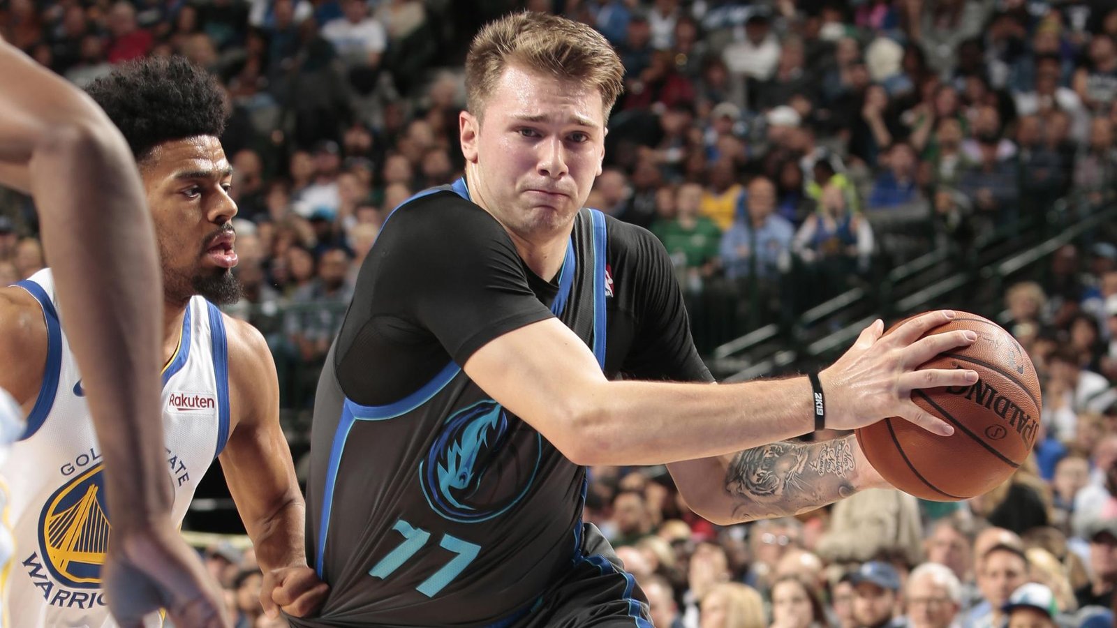 Luka Doncic punit les Warriors dans le money time pour la 4ème victoire consécutive de Mavs ! | Basket Infos