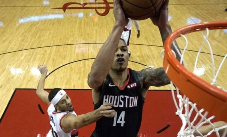 Pour une fois le banc sauve la peau des Rockets; Mike D&rsquo;Antoni : « Ils nous ont fait gagner le match »