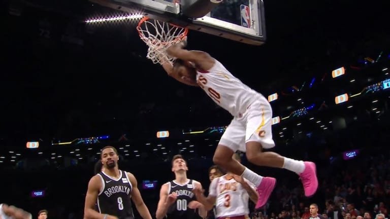 Le dunk de la gagne pour Alec Burks à Brooklyn !