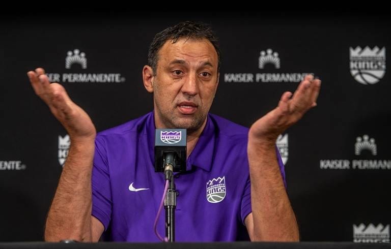 Vlade Divac : « Je ne pense pas que les free agents vont réfléchir à deux fois à venir à Sacramento »