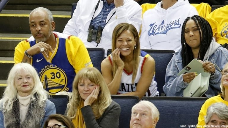 Stephen Curry sur ses parents : « Ils ne peuvent pas se retenir, il va falloir qu&rsquo;ils se reprennent »