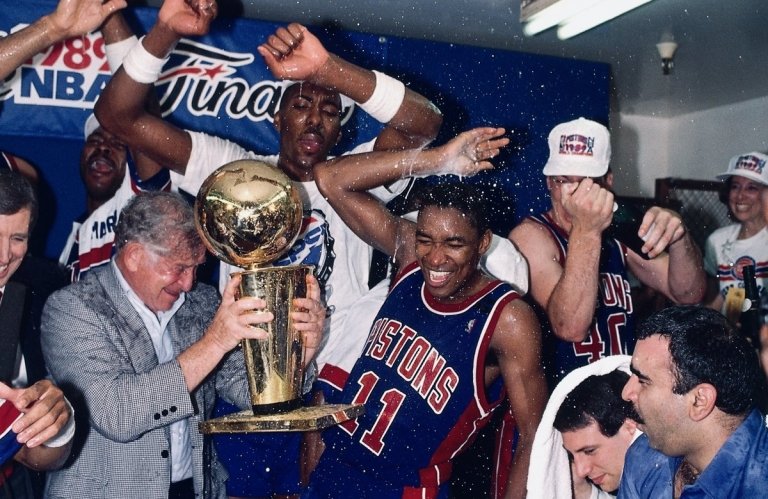 Il y a 34 ans, au terme d&rsquo;un impressionnant parcours, les Bad Boys de Detroit remportaient leur premier titre