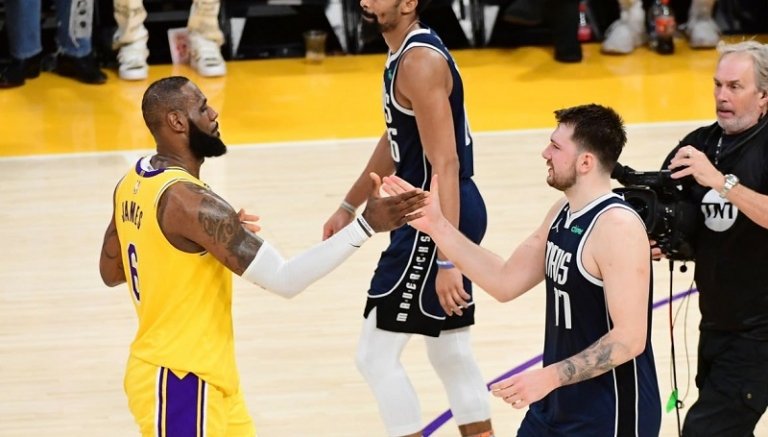 Les Mavs au bout du suspense face aux Lakers; Boston domine Brooklyn; Cleveland résiste aux 50 de Dame; SGA fait des misères à Phily