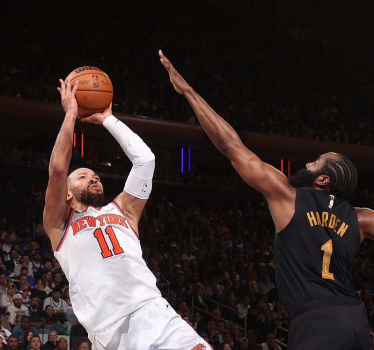 Mike Brown : « Ce n’est pas un secret : on attaquait Harden »
